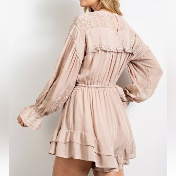 NEW tan boho lace ruffle bow romper - Picture 7 of 10